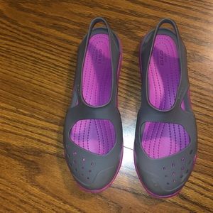 crocs water shoes womens